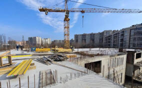 На стройплощадке детсада в Кудрово выросли уже два этажа