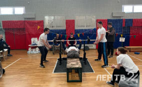 Участники СВО в Ленобласти соревнуются в русском жиме