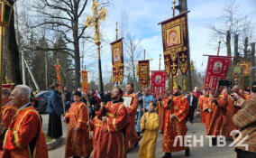 Во Всеволожске проходит общегородской пасхальный крестный ход