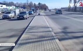 Дорожники Ленобласти активно обновляют региональные трассы