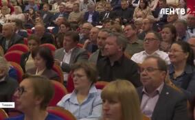 В Тихвине наградили лучшим представителей муниципального сообщества Ленобласти