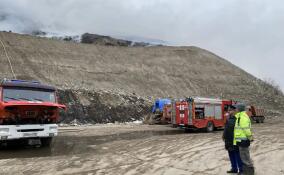 Пожар вспыхнул на полигоне ТБО рядом с деревней Лепсари