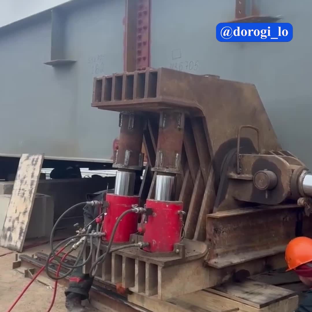 В Кингисеппском районе начался новый этап капремонта моста через Лугу