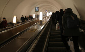 В Петербурге ребенок травмировался на эскалаторе в метро