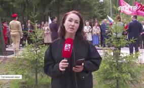 У стелы на месте сожженной фашистами деревни Красный Хутор прошла торжественно-траурная церемония