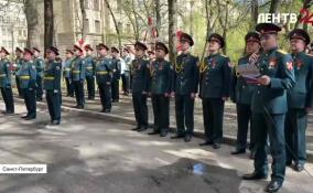 До Дня Победы в Петербурге пройдет 10 парадов во дворах ветеранов
