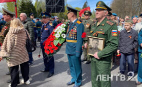 Во Всеволожске прошла церемония возложения цветов к стеле «Никто не забыт, ничто не забыто»