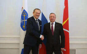 Александр Дрозденко поздравил губернатора Петербурга с юбилеем