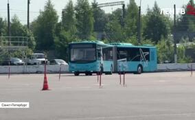 В Петербурге выбрали лучшего водителя автобуса