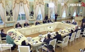 Владимир Путин в рамках ПМЭФ встретился с главными редакторами зарубежных изданий