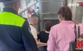 В Приозерском районе сотрудники ГАИ помогли отвезти травмированного подростка в больницу