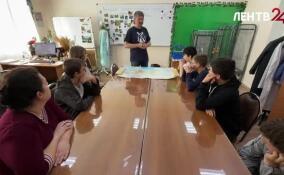 В летнем экологическом лагере дети знакомятся с природой Ленобласти