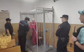 Жителя Гатчины приговорили к 16 годам строгого режима за убийство трех человек и разбой