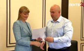 Светлана Журова подала в Леноблизбирком документы для участия в выборах в Госдуму