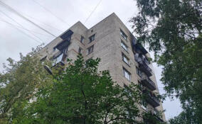 54-летний мужчина попал в реанимацию после пожара в квартире на проспекте Маршала Жукова