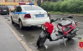 В Петербурге водителя задержали за опасную перевозку ребенка