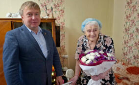 Жительница Кировска Валентина Ольшина отметила 101-летие