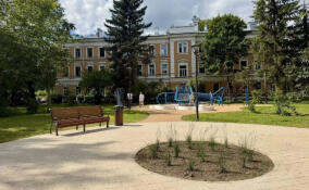 В Гатчине открыли обновлённую аллею Императора Павла I