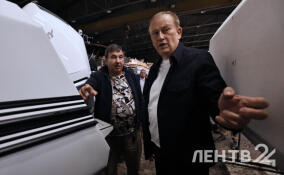 Фоторепортаж ЛенТВ24: Александр Дрозденко посетил производство скоростных катеров в Ленобласти