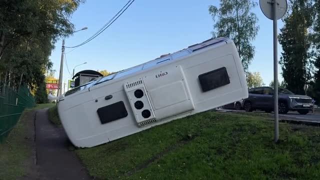 По факту ДТП с рейсовым автобусом во Всеволожском районе возбуждено уголовное дело