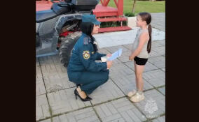 В Киришском районе родителям напомнили об опасности открытых окон
