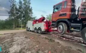 В садоводстве Ломоносовского района пресекли незаконный сброс отходов