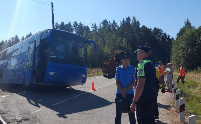 Водителя автобуса, устроившего смертельное ДТП на переезде в Ленобласти, приговорили к 3,5 года колонии-поселения