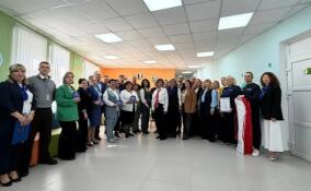 Волховский район первым в России внедрил прыжки через резинку в школы и детсады