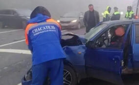 За сутки в Ленобласти ликвидировали последствия восьми ДТП: спасены девять человек