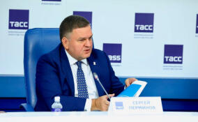 Сергей Перминов заявил, что Ленобласть имеет целый спектр преимуществ для переезда крупных холдингов