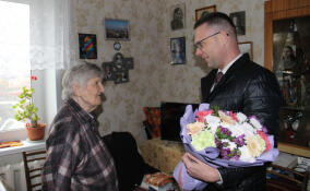 Блокадница и ветеран труда Клавдия Бутакова из Лодейного Поля отметила 92-летие