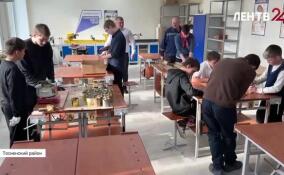 В Сельцовской школе дети изготавливают окопные свечи для земляков, защищающих Родину в зоне СВО