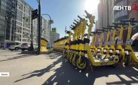 В Петербурге курьеров на электросамокатах могут обязать сдавать тест на знание ПДД