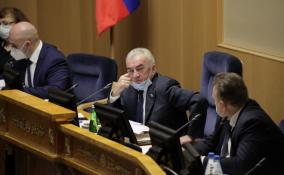 Парламентарии Ленобласти внесли поправки в проект бюджета региона на 2021 год