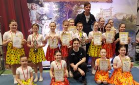 Тихвинских танцоров отметили на международном конкурсе