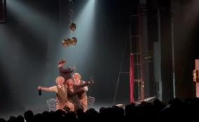 В Театре на Васильевском показали премьеру спектакля «Орфей спускается в ад»