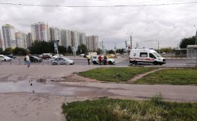 Во Фрунзенском районе Петербурга сбили велосипедиста