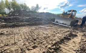 В Приморском районе обнаружили незаконную свалку грунта и строительных отходов