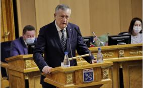 Губернатор Ленобласти призвал избранных депутатов работать на благо жителей