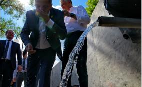 Жители Пудости пожаловались губернатору на отключение водозаборной колонки