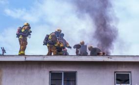 Два человека погибли при пожаре в квартире на проспекте Науки