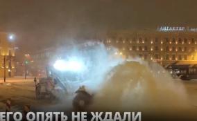 На Петербург и Ленобласть напал «Бенедикт»: как боролись с
последствиями снегопада