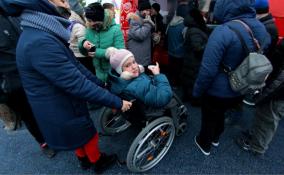 В Ленинградской области могут продлить выплаты детям с инвалидностью