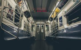 Житель Ленобласти скончался в петербургском метро