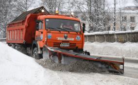 В новогодние праздники на очистку дорог в Ленобласти выйдут 400 спецмашин