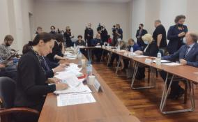 В Петербурге обсуждают поправки к проекту закона о QR-кодах