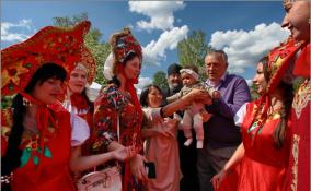 Рабочая поездка Александра Дрозденко в Токсово в ярких фото ЛенТВ24