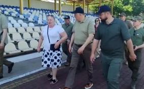 В ходе рабочей поездки в Енакиево Александр Дрозденко посетил стадион "Союз-3" и трамвайный парк