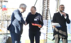 В Петербурге экипажу исследовательского судна вручили кортик Евгения Примакова