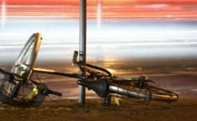 Водитель на «Мерседес» сбил 9-летнего велосипедиста у заправки в Выборге